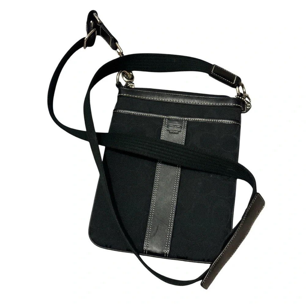 Coach Black signature C pattern crossbody-6016